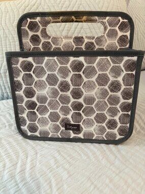 Thirty-one Utility Tote with two center sections and exterior storage on ends
